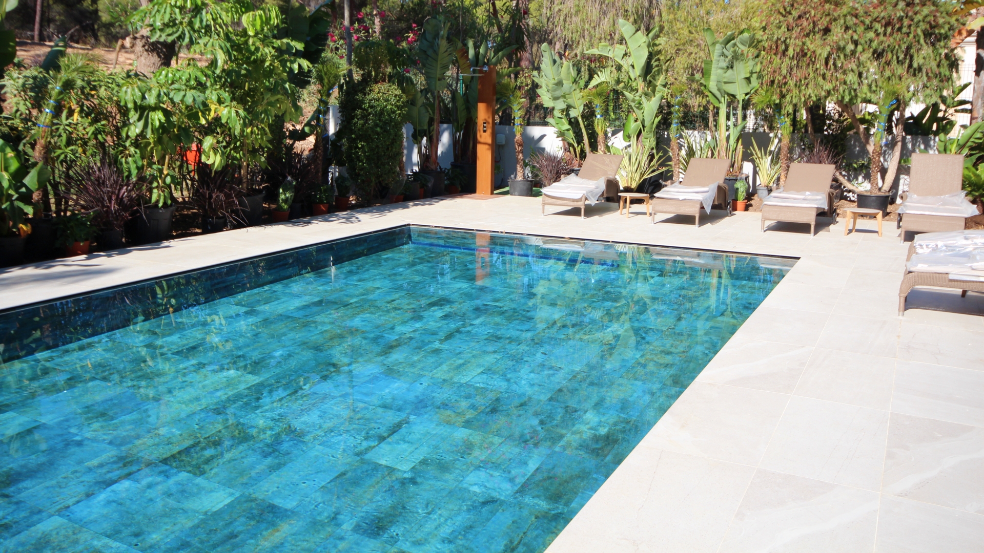 outdoor garden villa renovation